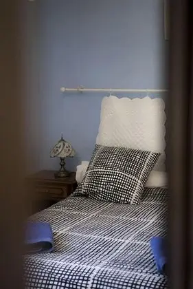 Üç Kişilik Oda (Bueges)