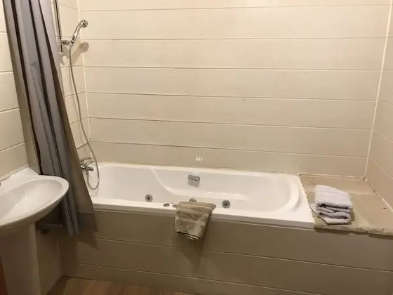 Tek Büyük Yataklı Oda (Bernard de Clairvaux)