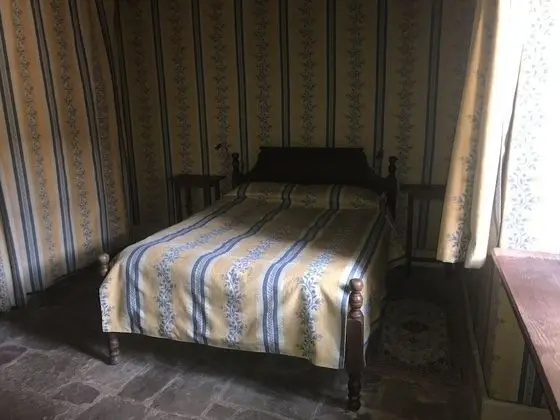 Üç Kişilik Oda (Jacques de Molène)