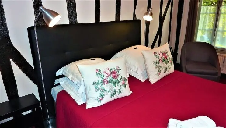 Comfort Tek Büyük Yataklı Oda