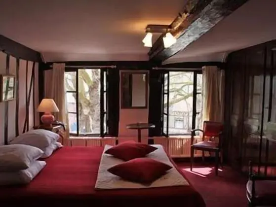 Comfort Tek Büyük Yataklı Oda