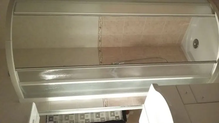 Basic Tek Büyük Yataklı Oda
