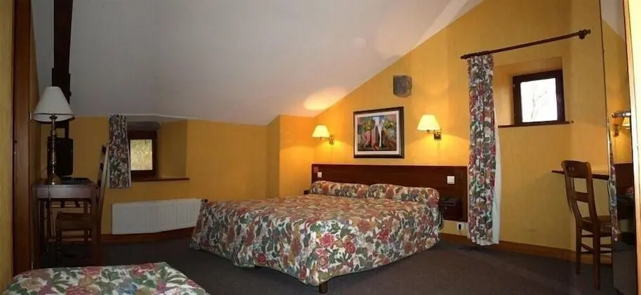 Superior Üç Kişilik Oda, 3 Tek Kişilik Yatak