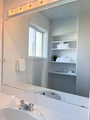 Standard Dört Kişilik Oda, 2 Çift Kişilik Yatak, Özel Banyo, Nehir Manzaralı