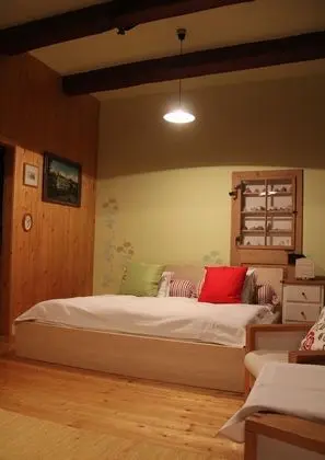 Superior Üç Kişilik Oda, Birden Çok Yatak, Bahçe Manzaralı