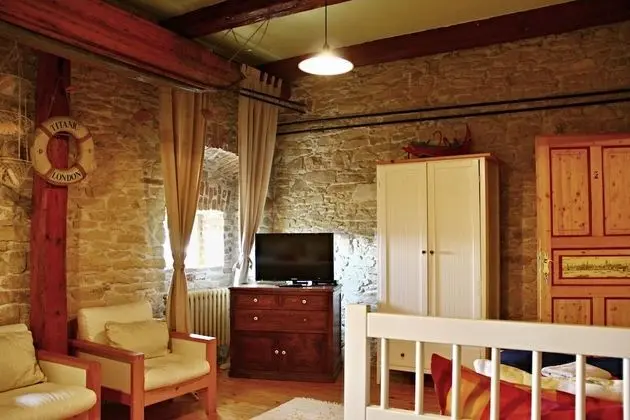 Superior Üç Kişilik Oda, Birden Çok Yatak, Bahçe Manzaralı