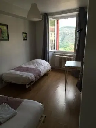 Üç Kişilik Oda
