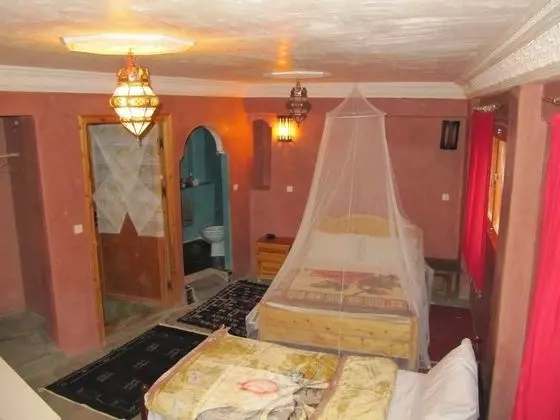 Üç Kişilik Oda