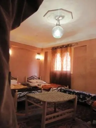 Üç Kişilik Oda
