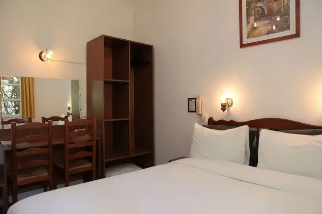 Standard Tek Büyük Yataklı Oda