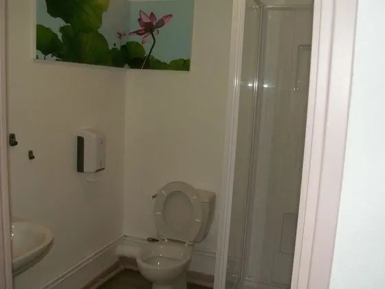 Üç Kişilik Oda