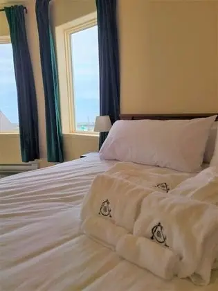 Oda, 1 En Büyük (King) Boy Yatak ve Çekyat, Özel Banyo, Deniz Manzaralı