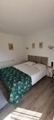 Basic Tek Büyük Yataklı Oda