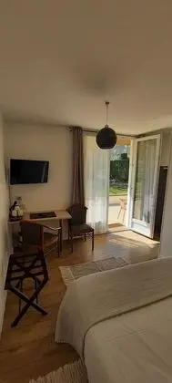 Basic Tek Büyük Yataklı Oda