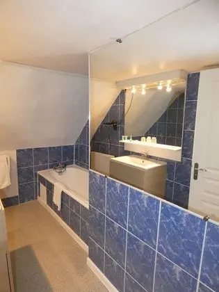 Basic Tek Büyük Yataklı Oda