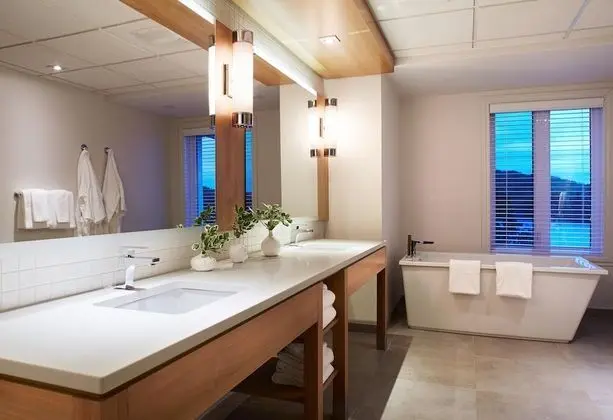 Deluxe Oda, 2 Büyük (Queen) Boy Yatak, Göl Manzaralı (Auberge)