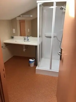 Tek Büyük Yataklı Oda (2)