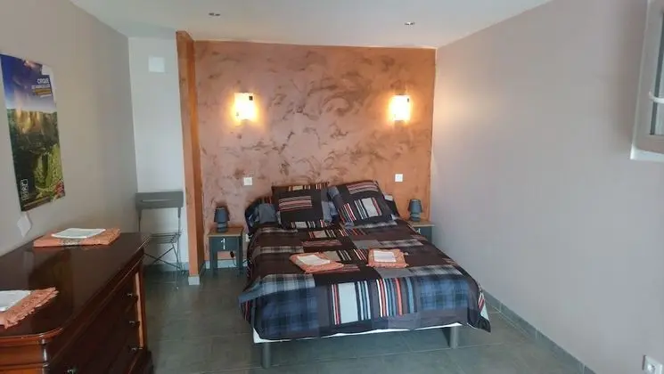 Süit, Dağ Manzaralı, Bahçeli (Le Jardinet)