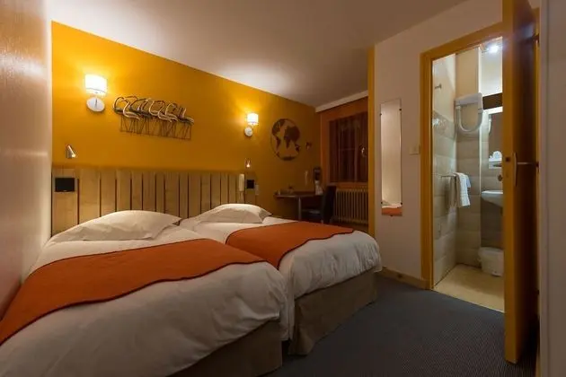 İki Ayrı Yataklı Oda, Birden Çok Yatak Odası