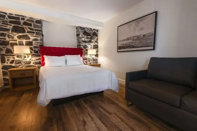Comfort Dört Kişilik Oda, 1 Büyük (Queen) Boy Yatak ve Çekyat