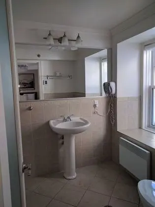Comfort Dört Kişilik Oda, 1 Büyük (Queen) Boy Yatak ve Çekyat
