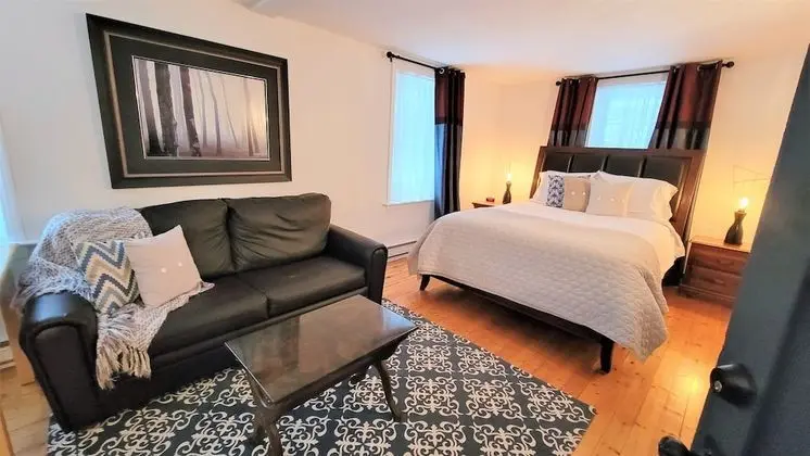 Classic Tek Büyük Yataklı Oda