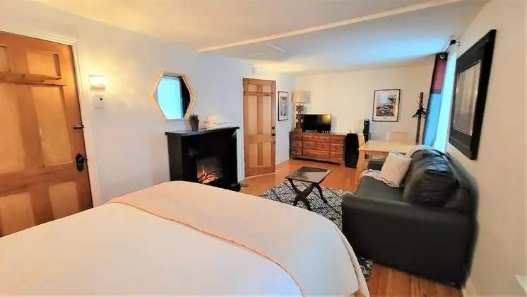 Classic Tek Büyük Yataklı Oda