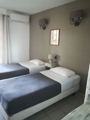 Standard Tek Büyük veya İki Ayrı Yataklı Oda, Deniz Manzaralı