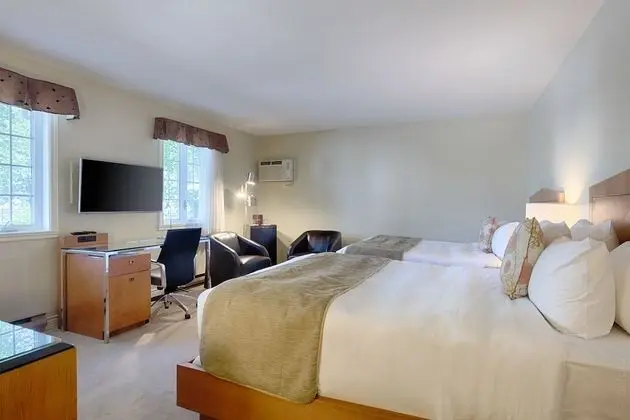 Classic Oda, 2 Büyük (Queen) Boy Yatak