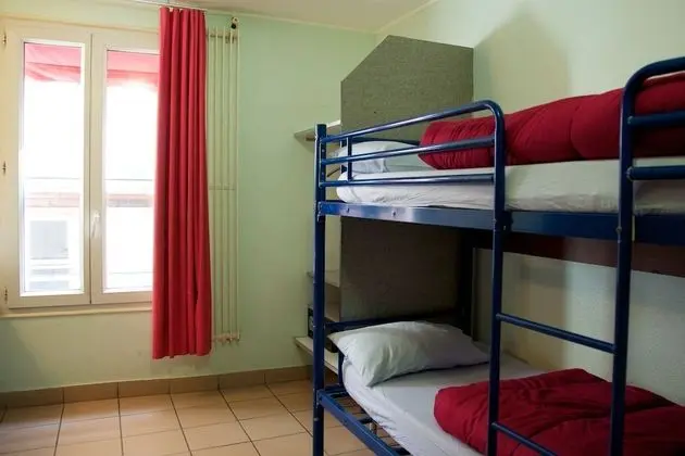 Ortak Ranzalı Oda, Özel Banyo (for 4 people)