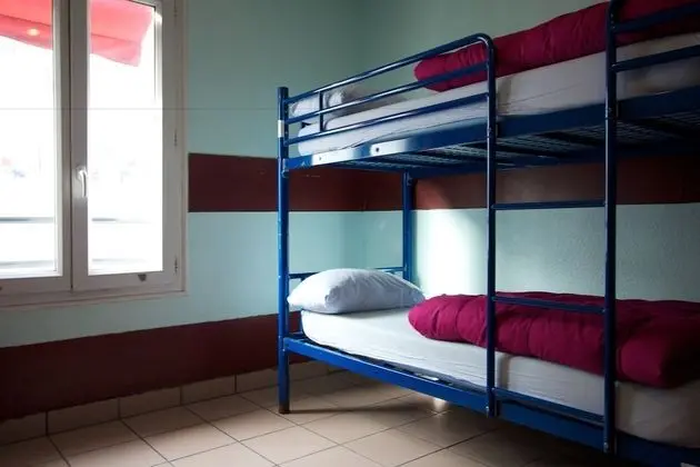 Ortak Ranzalı Oda, Özel Banyo (for 4 people)