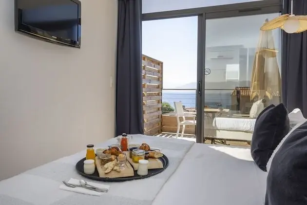 Tek Büyük Yataklı Oda, Balkon, Deniz Manzaralı