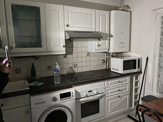 Ortak Ranzalı Oda, 1 Tek Kişilik Yatak