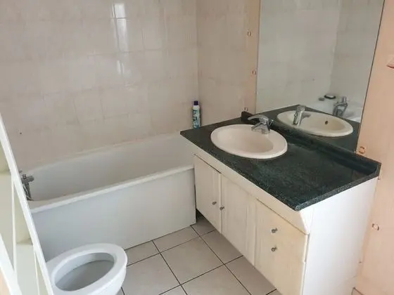 Ortak Ranzalı Oda, 1 Tek Kişilik Yatak