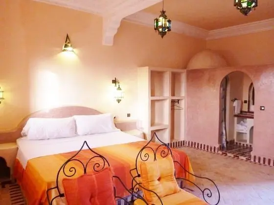 Tek Büyük Yataklı Oda, 1 Çift Kişilik Yatak