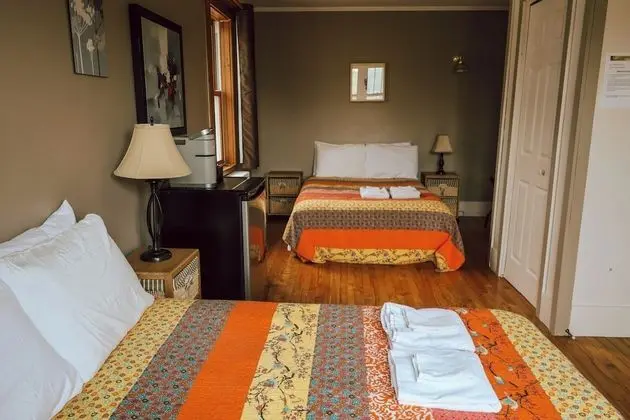 Comfort Tek Büyük veya İki Ayrı Yataklı Oda
