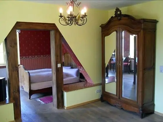 Standard Tek Büyük Yataklı Oda