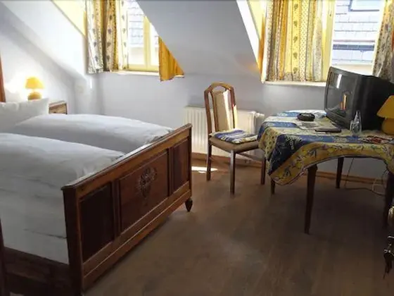 Standard Tek Büyük Yataklı Oda