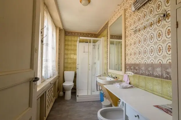 Tek Büyük Yataklı Oda, Balkon