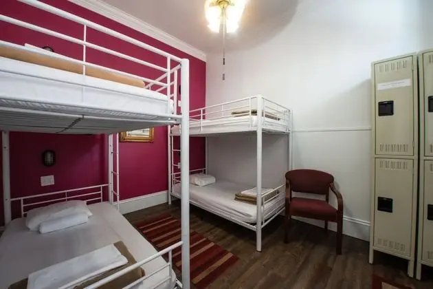 Ortak Ranzalı Oda, Karma Ranzalı Oda, Ortak Banyo (2 bunk beds)