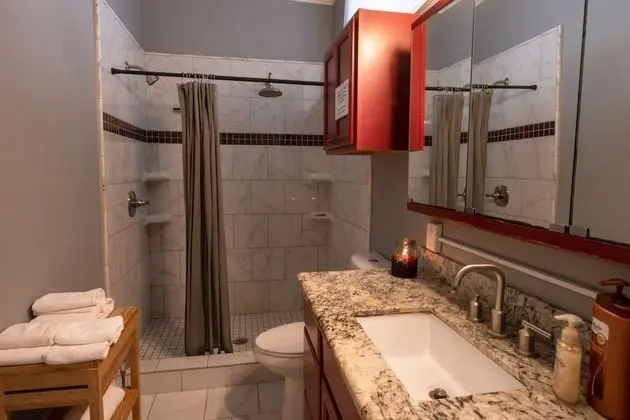 Ortak Ranzalı Oda, Sadece kadınlar için, Ortak Banyo (3 bunk beds)