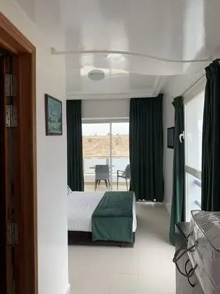 Tek Büyük Yataklı Oda, Teras, Şehir Manzaralı