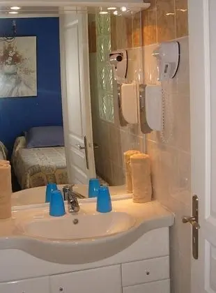 İki Ayrı Yataklı Oda, 2 Tek Kişilik Yatak