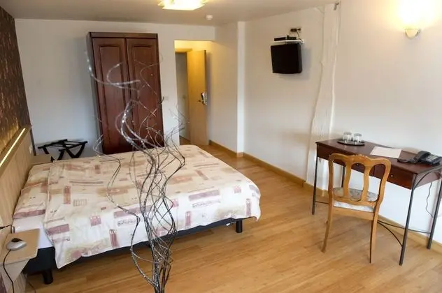Comfort Tek Büyük Yataklı Oda