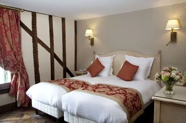 İki Ayrı Yataklı Oda (Annex Building - Many stairs)