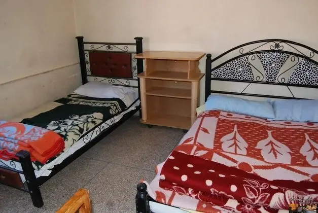 Üç Kişilik Oda
