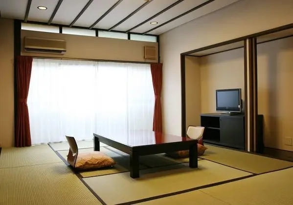 Traditional İki Ayrı Yataklı Oda, Ortak Banyo (Japanese Style)
