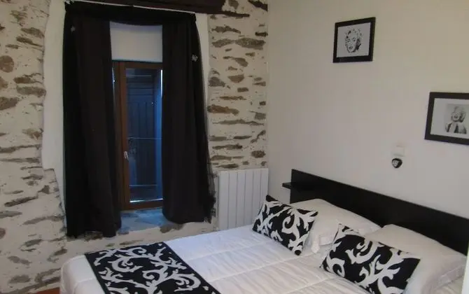 Tek Büyük Yataklı Oda (Marilyn Monroe)