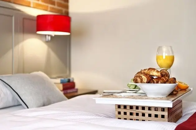 Premium Tek Büyük veya İki Ayrı Yataklı Oda (in a guesthouse)