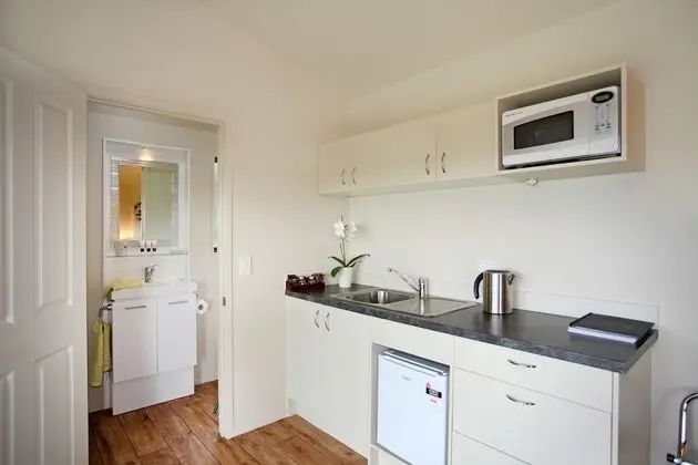 Standard Oda, Küçük Mutfak (Fantail Cottage)